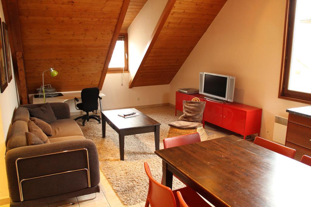 Hotel Les Z'Hirondelles Annecy Habitación foto