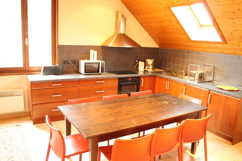 Hotel Les Z'Hirondelles Annecy Habitación foto